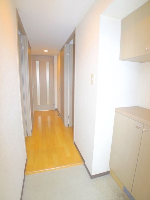 物件内観写真14　(玄関)