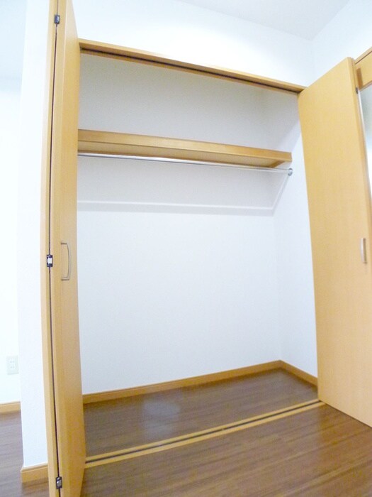 物件内観写真11　(収納)