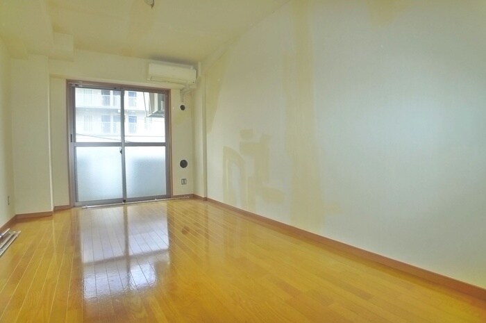 物件内観写真13　(居室)