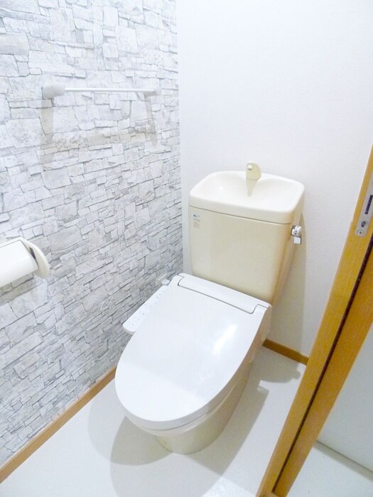 物件内観写真16　(トイレ)