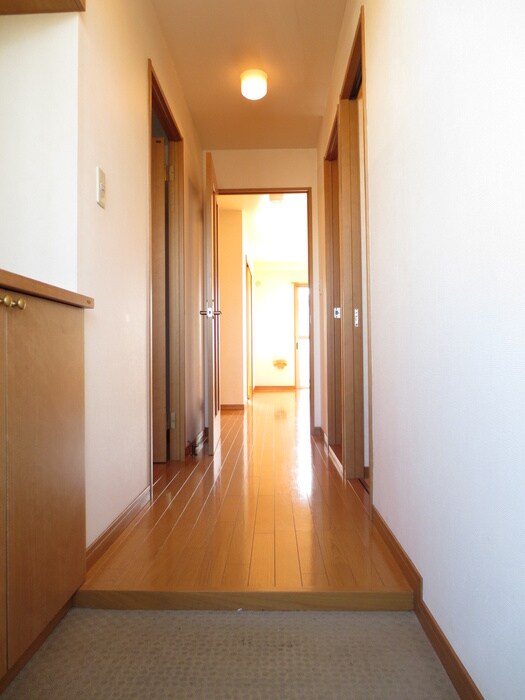 物件内観写真7　(廊下)
