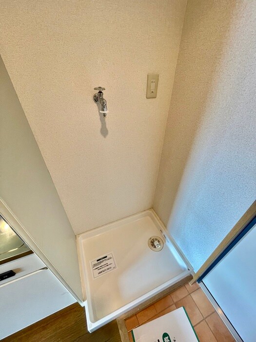 フラットグリーンの洗濯機置場