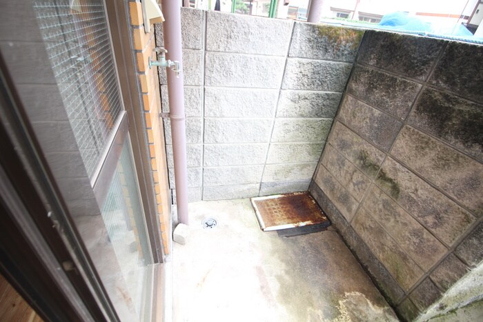 物件内観写真17　(洗濯機置場)