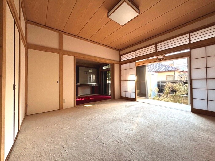 物件内観写真8　(居室)