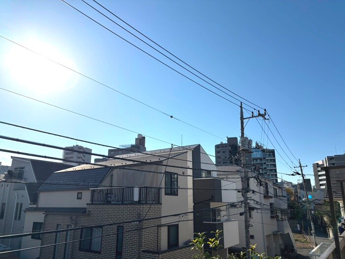 物件内観写真13　(室内からの展望)