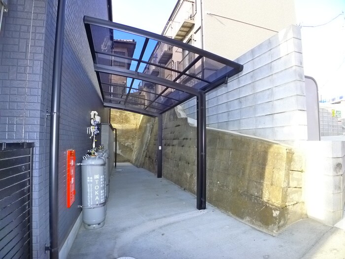 物件外観写真6　(駐輪場)