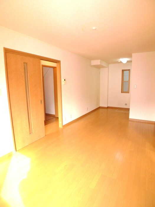 物件内観写真5　(居室)