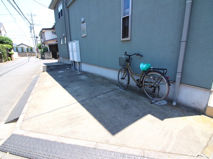 物件外観写真3　(駐車場)