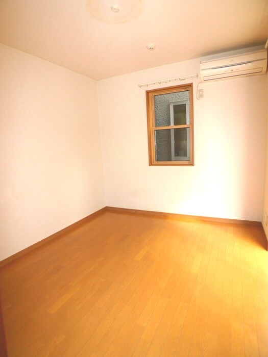 物件内観写真8　(廊下)