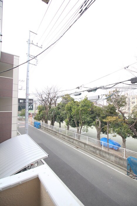 物件内観写真17　(室内からの展望)