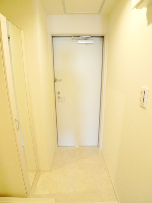 物件内観写真21　(玄関)