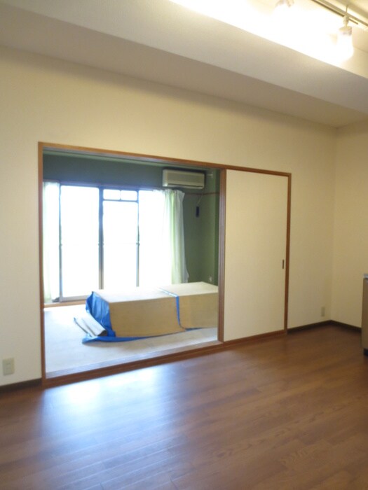 物件内観写真10　(居室)