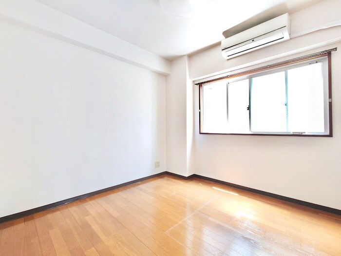 物件内観写真5　(居室)