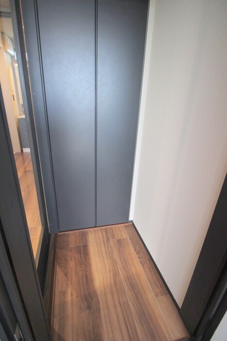 物件内観写真7　(玄関)