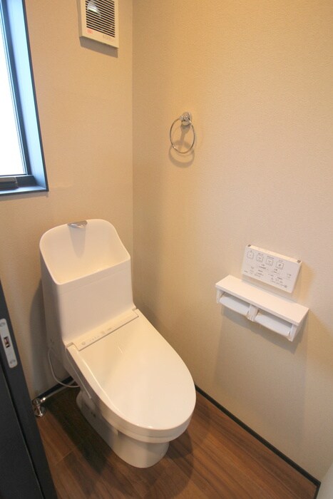 物件内観写真14　(トイレ)