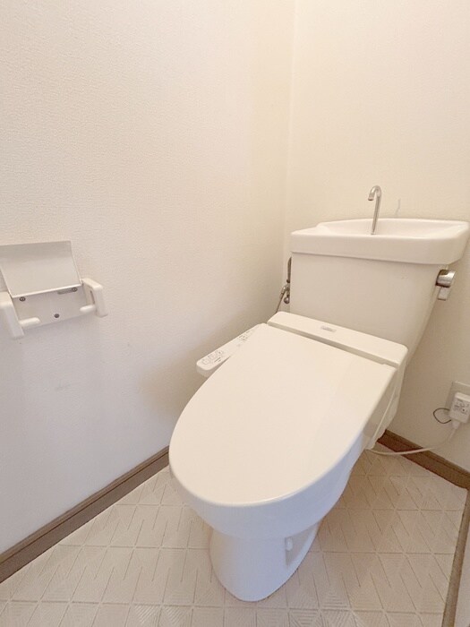 物件内観写真13　(トイレ)