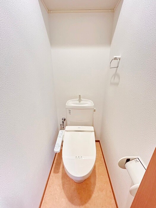 物件内観写真12　(トイレ)