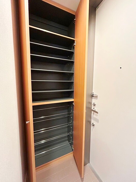 物件内観写真17　(靴箱)