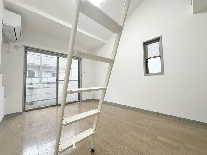 物件内観写真9　(居室)