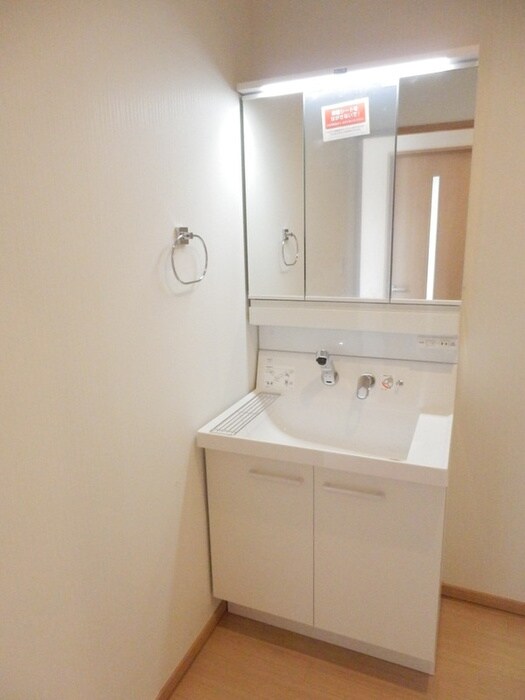 物件内観写真10　(洗面)