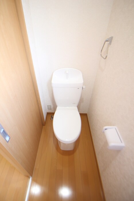 物件内観写真10　(トイレ)