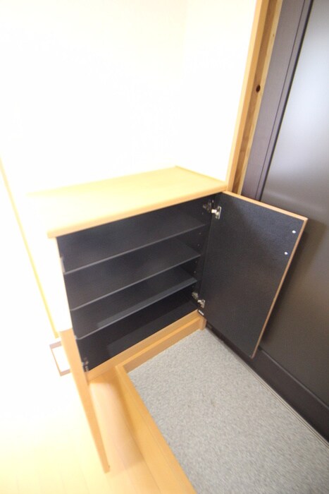 物件内観写真17　(靴箱)