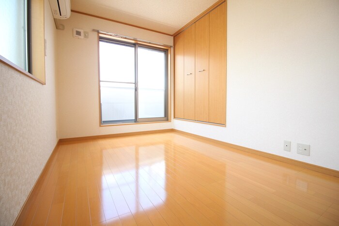 物件内観写真18　(居室)