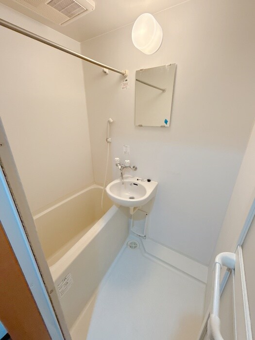 物件内観写真13　(バス／シャワールーム等)