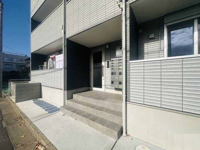 パークフロント府中美好町のエントランス部分