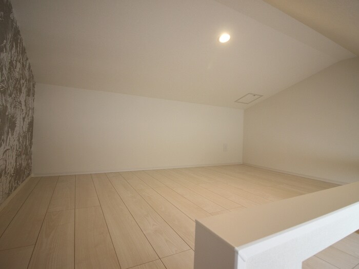 物件内観写真9　(ロフト)