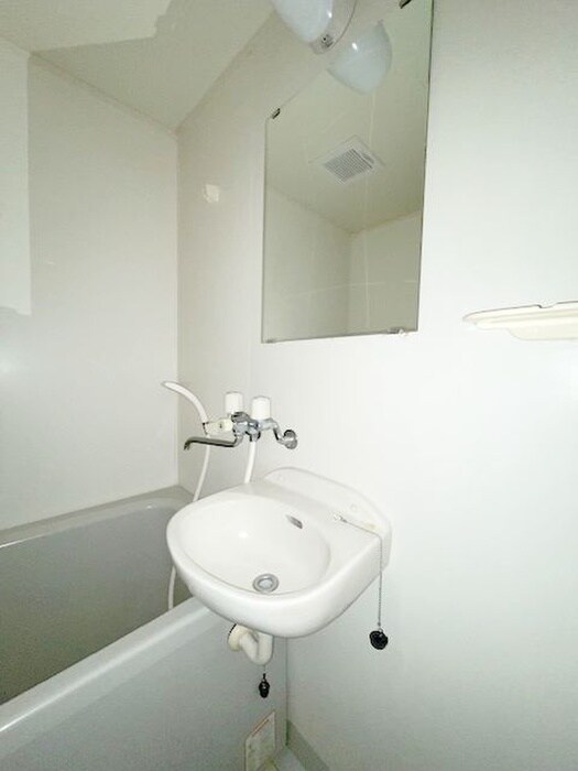 物件内観写真15　(洗面)