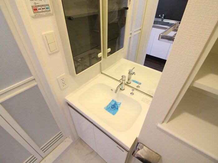 物件内観写真13　(洗面)