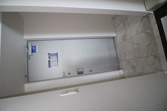 物件内観写真14　(玄関)
