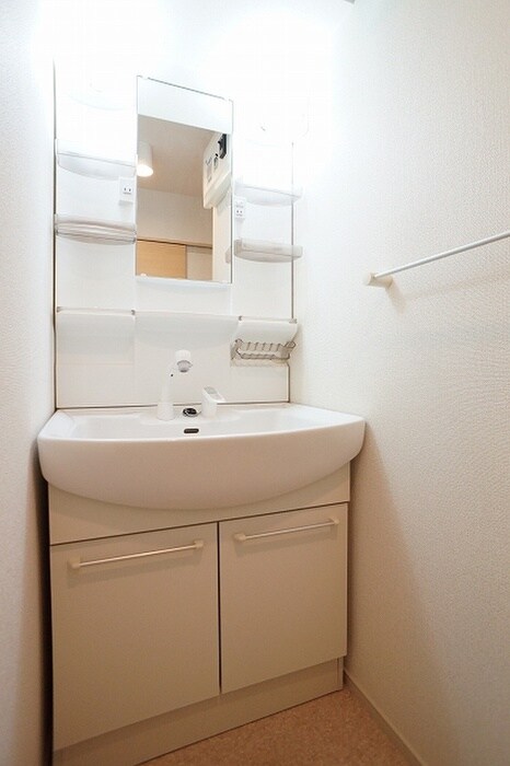 物件内観写真12　(洗面)