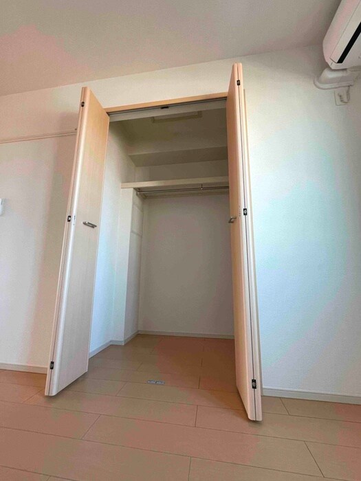 物件内観写真13　(収納)