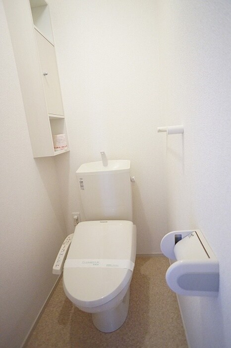 物件内観写真14　(トイレ)