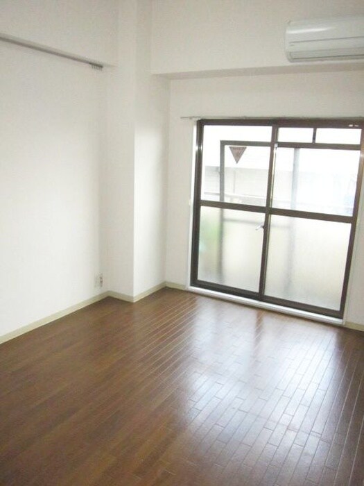 物件内観写真6　(居室)