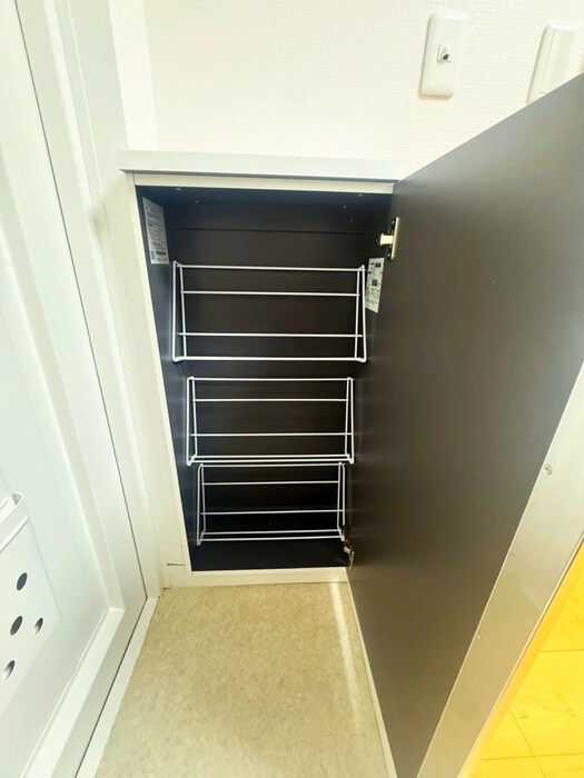 物件内観写真8　(靴箱)