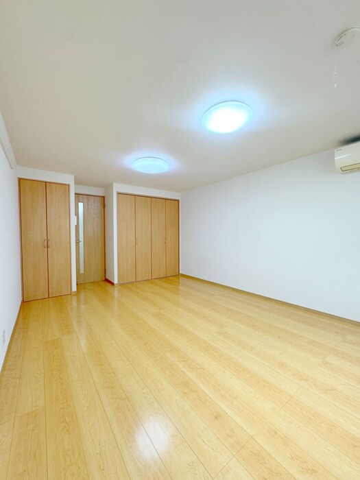 物件内観写真15　(居室)