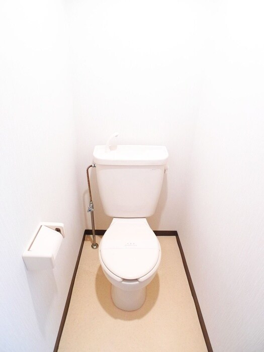 物件内観写真8　(トイレ)