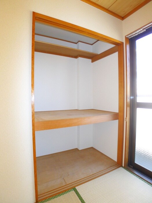 物件内観写真18　(収納)