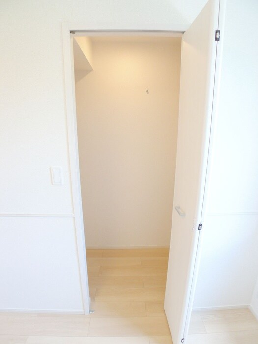 物件内観写真11　(収納)