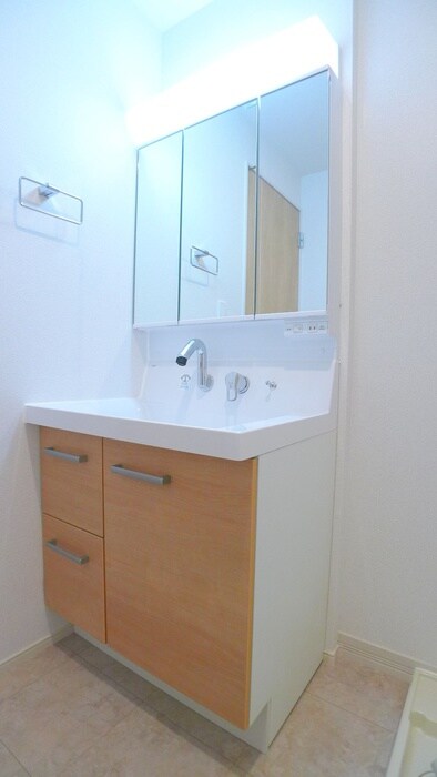 物件内観写真13　(洗面)