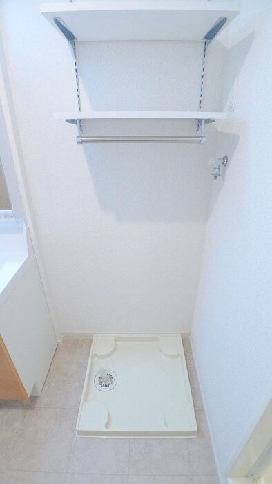 物件内観写真19　(洗濯機置場)