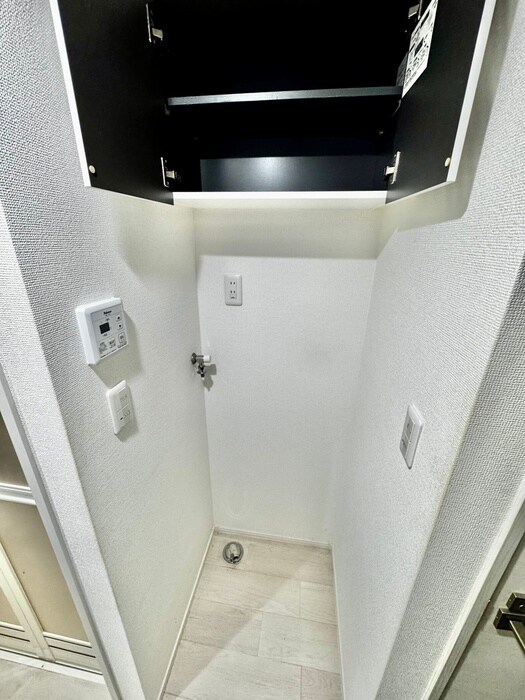 物件内観写真16　(洗濯機置場)