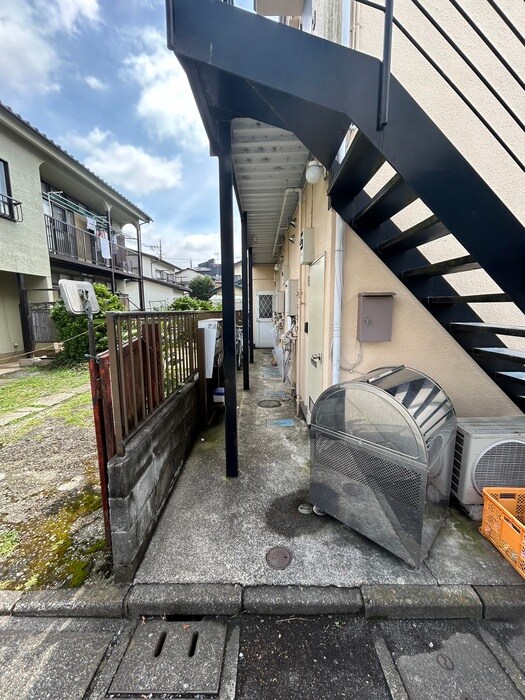 物件外観写真6　(エントランス部分)