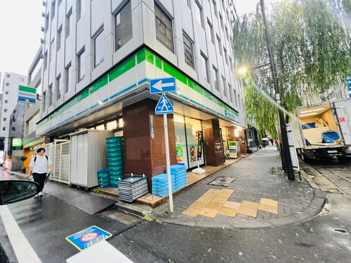 ファミリーマート