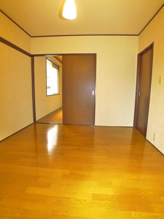 物件内観写真8　(居室)