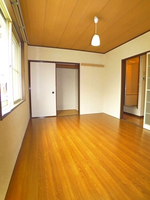 物件内観写真10　(居室)