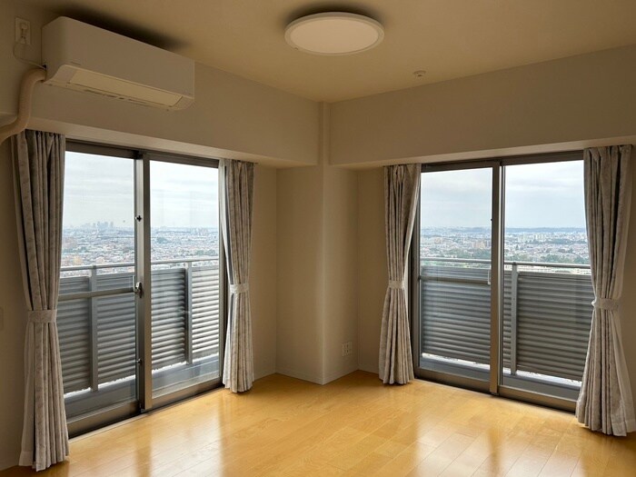 物件内観写真4　(居室)